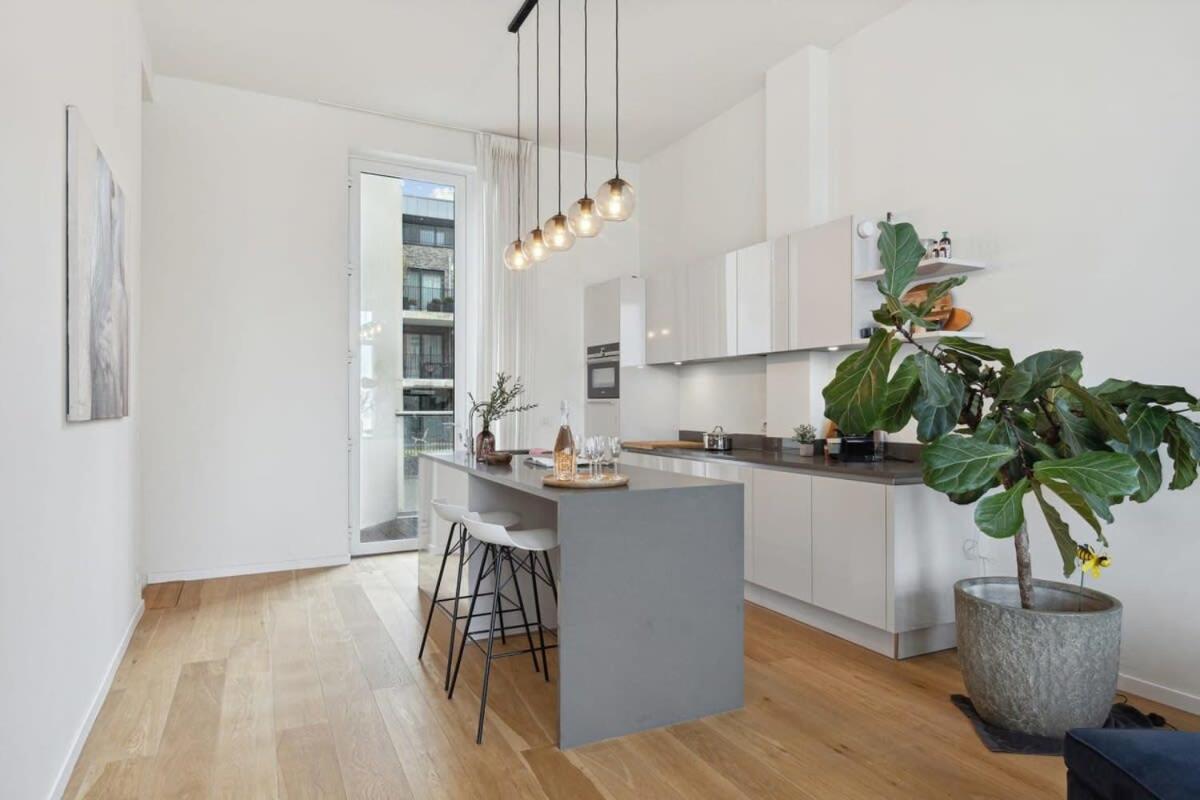 Bright Waterfront Apartment Antverpy Exteriér fotografie